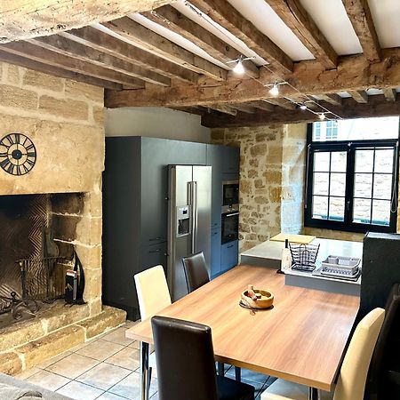 Sarlat, centre historique, La Mirande, appartement de style, 5 pers Extérieur photo