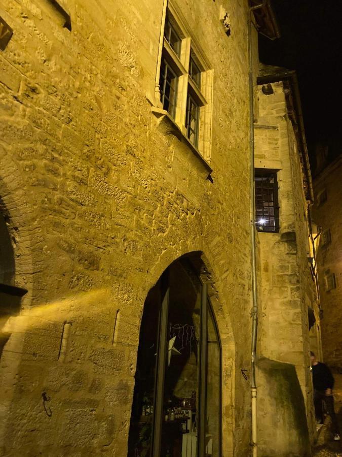 Sarlat, centre historique, La Mirande, appartement de style, 5 pers Extérieur photo