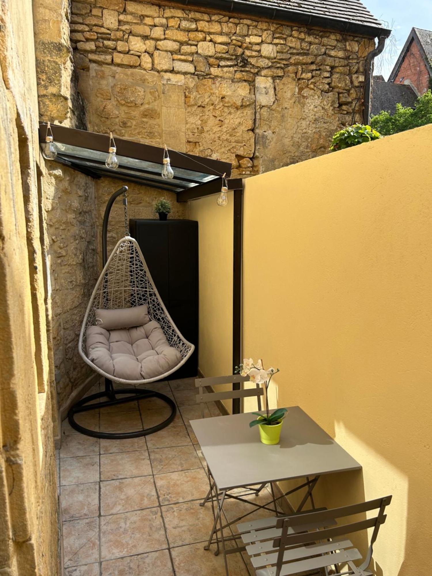 Sarlat, centre historique, La Mirande, appartement de style, 5 pers Extérieur photo